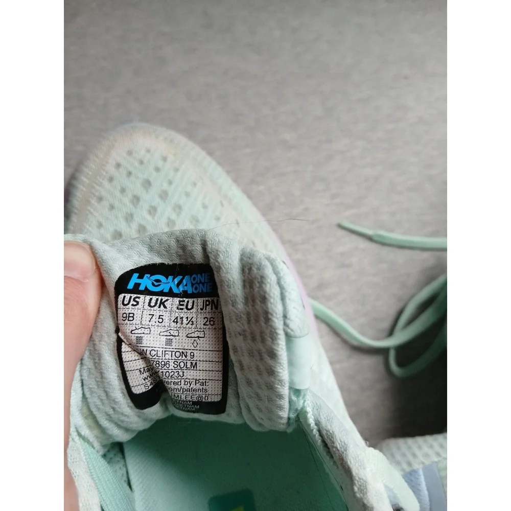 Hoka Womens 9 B Clifton 9 Sneakers Casual Athletic Running Active Blue Comfort